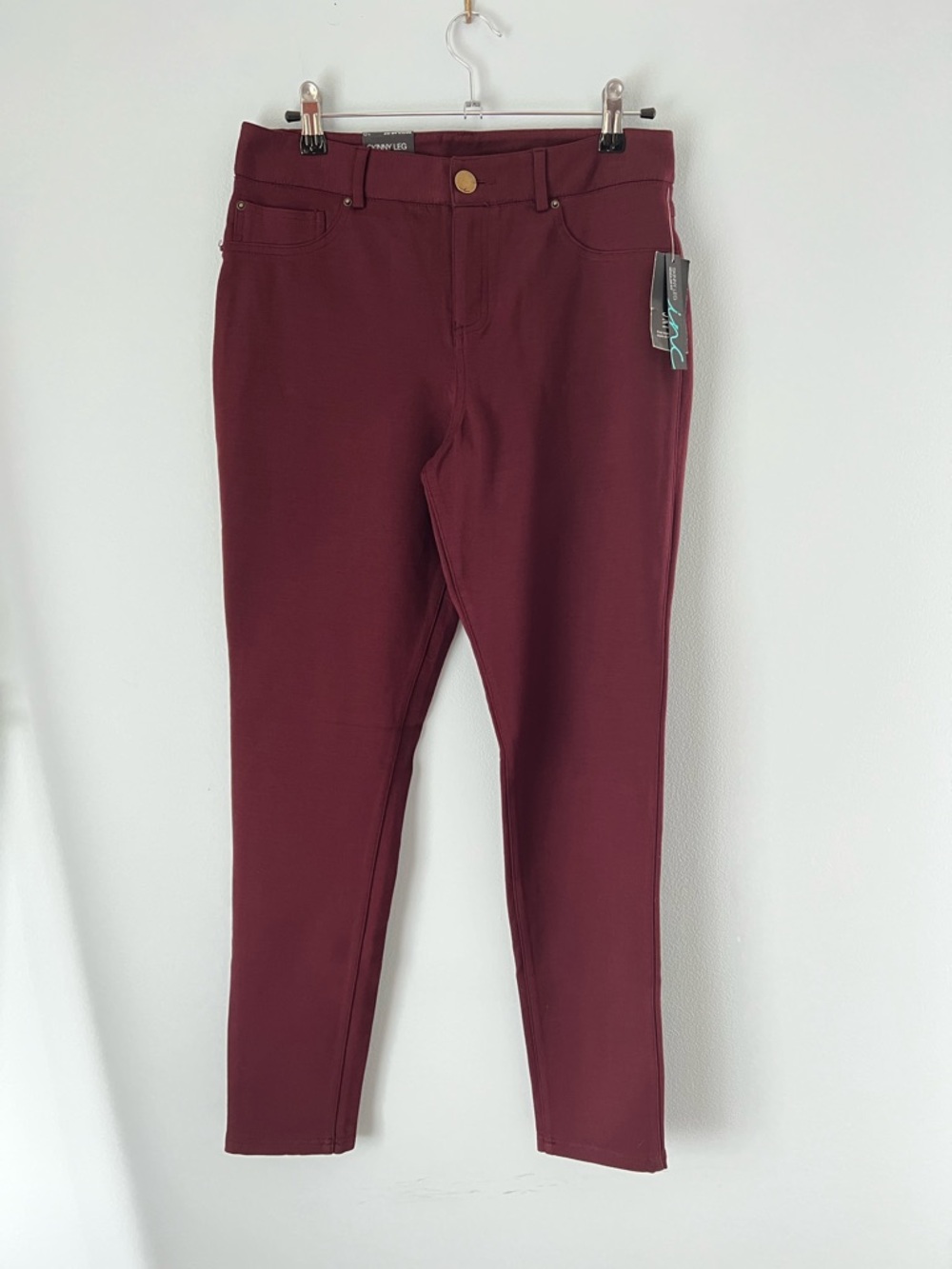 NWT INC International Concepts, Burgundy Skinny Leg Pants, Size 10